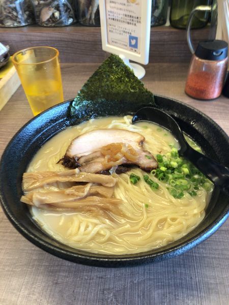 「鯛白湯ラーメン 大盛」@東大和ラーメン大冬樹Season2の写真