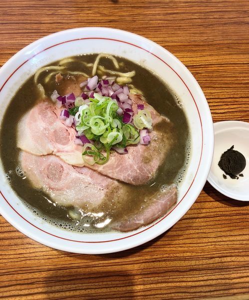 「濃厚ニボそば(小.ニボ玉)」@niboの写真