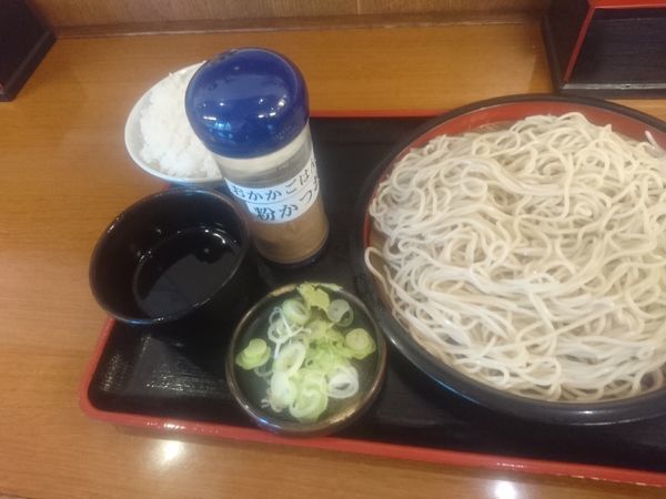 「もりそば２８０円+小ライス９０円」@そばよし 神谷町店の写真