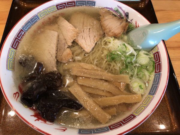 「塩中華」@山大前 やまとや 本店の写真