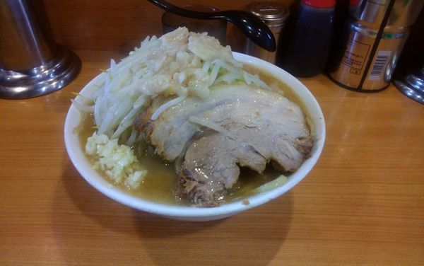 「小ラーメン（味薄め）ニンニク、アブラマシ」@ラーメン二郎 八王子野猿街道店2の写真