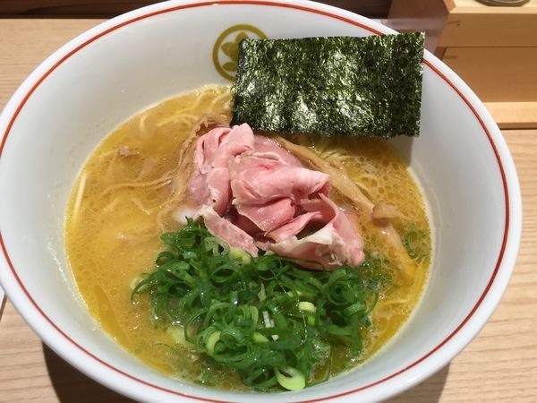 「濃厚鶏白湯中華そば大盛り麺固めトッピングネギ」@中華そば つぼみの写真