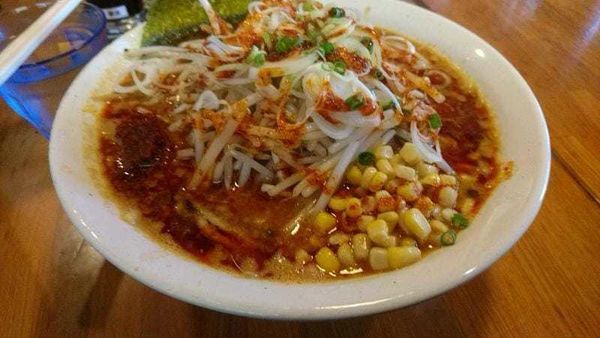 「味噌とんこつらぁ麺750円（大盛り、大辛は無料）」@燕返しの写真