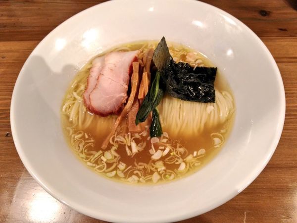 「支那そば（淡口醤油）」@支那そば かでかるの写真