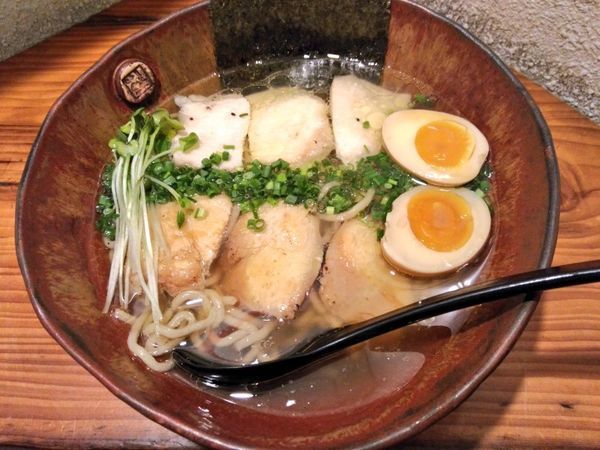 「淡麗特選ラーメン」@らーめん いしぐふー 城間店の写真