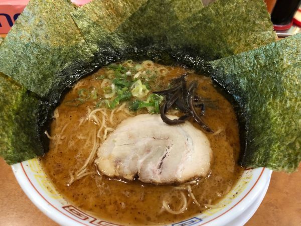 「黒豚骨らーめん のりまし」@つけ麺中華そば 節 本八幡店の写真