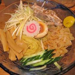 冷やしそば並　700円