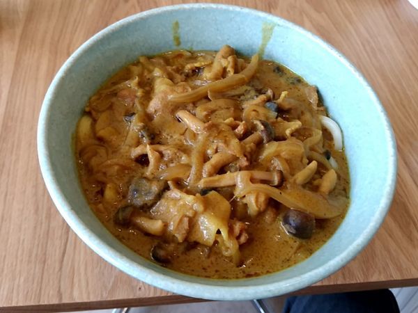 「カレーうどん(大盛)750円」@名水うどん かたしな食堂の写真