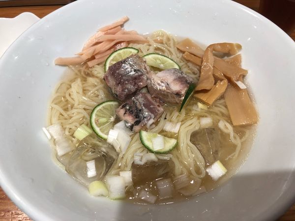 「香る新生姜冷やし塩ラーメン酢橘添え990円」@らぁ麺屋 つなぎの写真