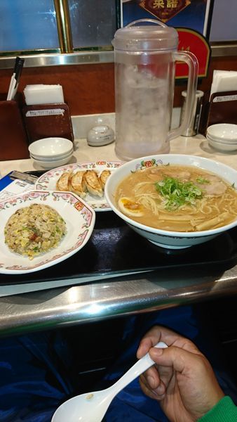 「上大岡ラーメン大盛半チャーハン餃子」@餃子の王将 上大岡京急店の写真