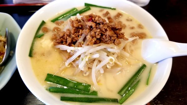 「豚骨台湾ラーメン」@中国料理 竹園の写真