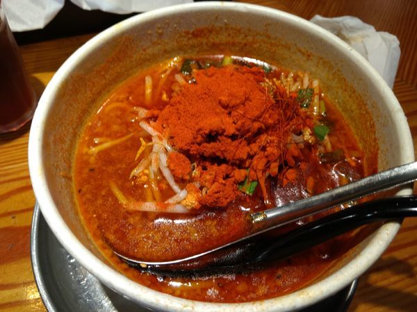 「辛味噌ラーメン2辛」@らぁ麺屋 つなぎの写真