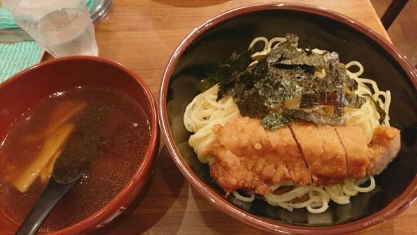「ざる排骨麺_950円」@万世麺店 霞ヶ関ビル店の写真