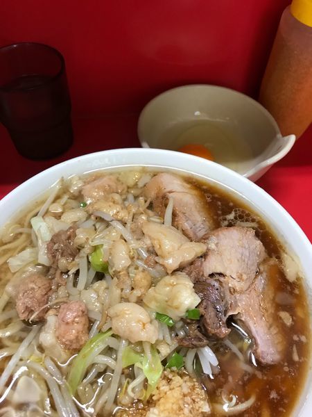 「ラーメン  生卵」@ラーメン二郎 上野毛店の写真