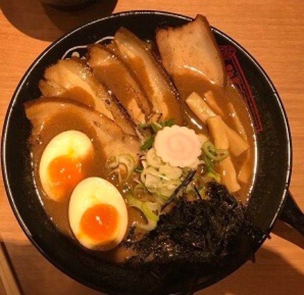 「特製ラーメン ¥1,080」@信州鶏白湯 気むずかし家 アクアシティお台場店の写真