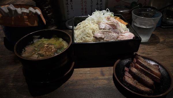 「鶏塩レタスつけ麺」@屋台らーめん 鷹流 高田馬場店の写真