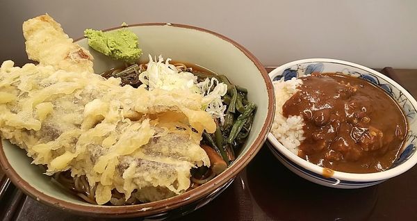 「サービス定食（670円）+ちくわ天（100円）」@船堀そば 文殊の写真