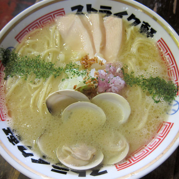 「シンカー（並）880円」@ストライク軒の写真