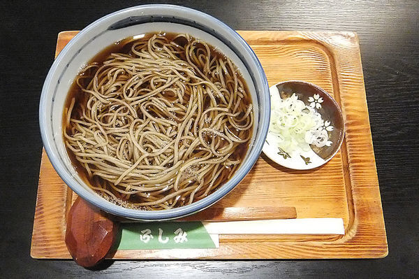 「かけそば(大盛)」@手打そば ふしみの写真