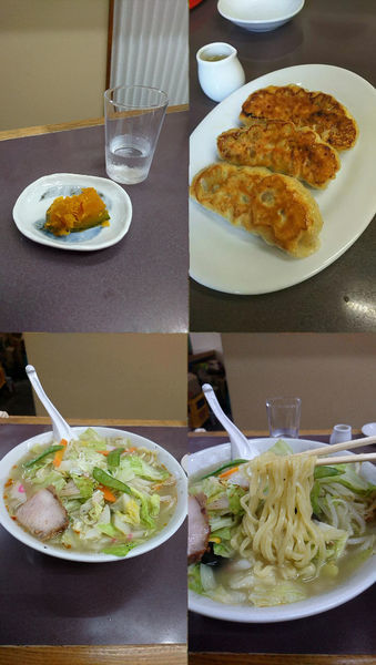 「『タンメン+餃子(￥800+300)』」@まんてんの写真