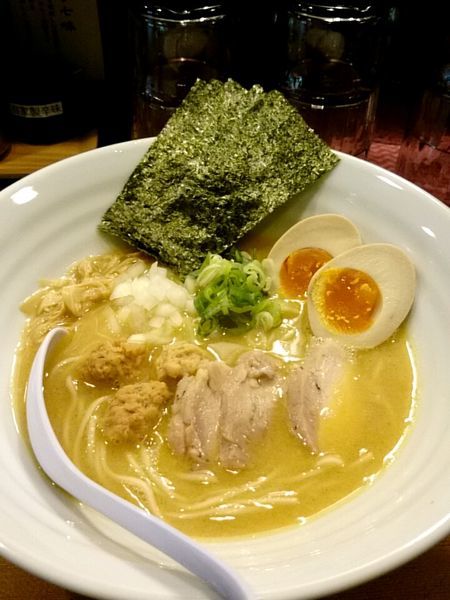 「濃厚鶏白湯そば」@麺屋 ゆるり。の写真