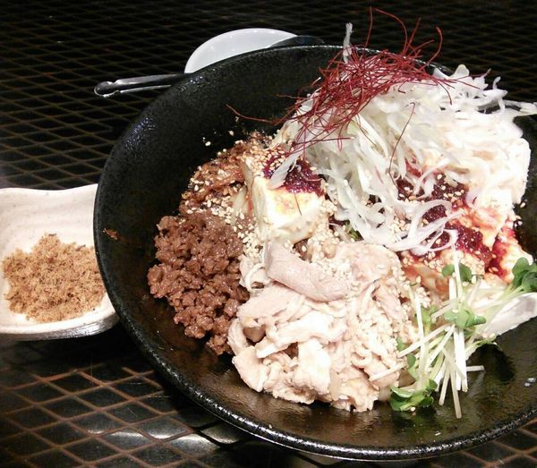 「【限定】くずし豆腐冷しゃぶまぜそば　９００円」@つけめんTETSU 横浜ランドマークプラザ店の写真