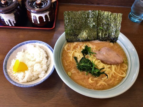 「ラーメン中盛+海苔+小ライス(1,000円)」@寿々㐂家の写真