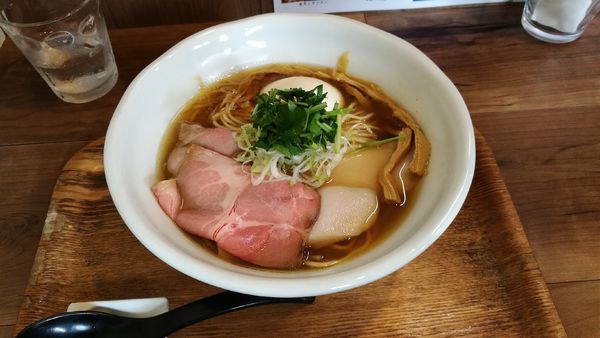 「淡麗煮干ラーメン 特製(980円)」@ラーメン 裏健やかの写真