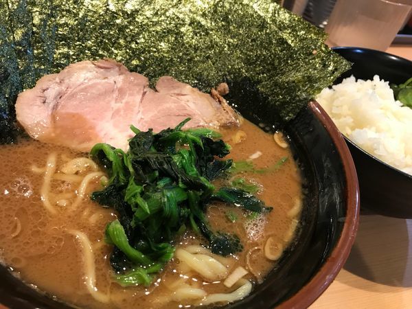 「ラーメン 並 650円 のり増しダブル 100円」@横浜家系らーめん 武道家 賢斗の写真