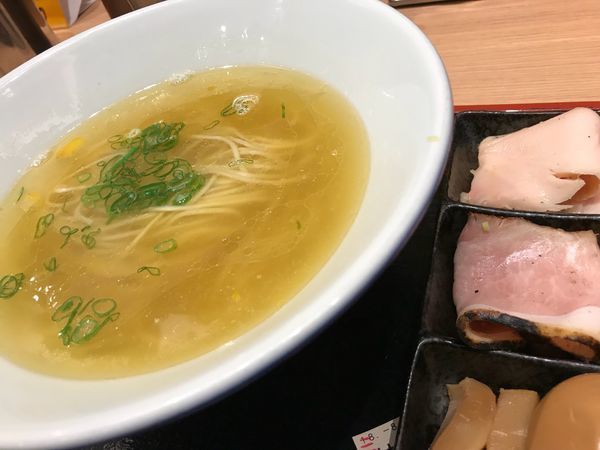 「特製鶏そば 塩 1,130円」@松戸富田製麺 ららぽーとTOKYO-BAY店の写真