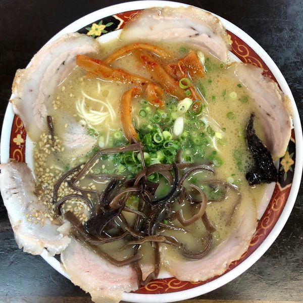 「焼豚らーめん 中 (864円)」@なかつ宝来軒 別府店の写真