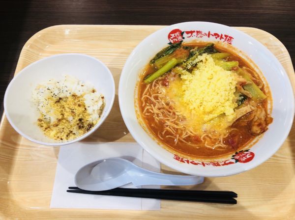 「太陽のチーズラーメン+らぁリゾ」@太陽のトマト麺 イオンモール春日部支店の写真