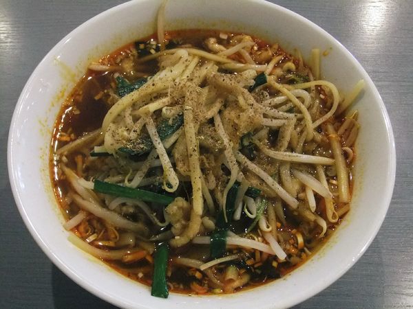 「酸辣湯麺（865円）」@中国料理 鴛鴦の写真