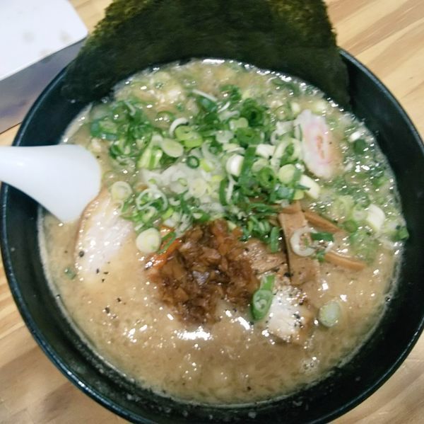 「黒とん」@とんこつらーめん いちの屋の写真