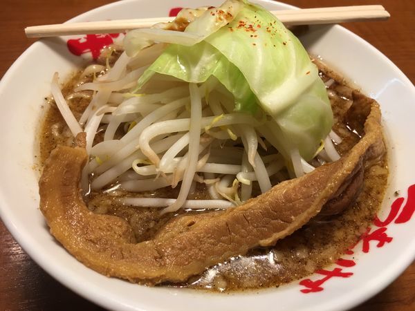 「ガッツリ煮干しらーめん」@なんつッ亭 御徒町店の写真