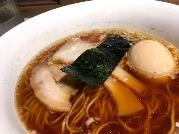 「味玉入り中華そば」@カドヤ食堂 阪神梅田店の写真