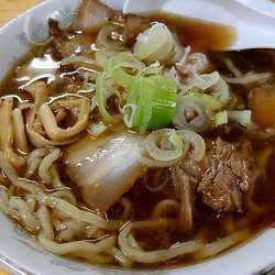 チャーシューメン(900円)