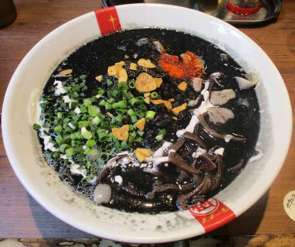 「黒王　850円」@ラーメン凪 豚王 渋谷店の写真