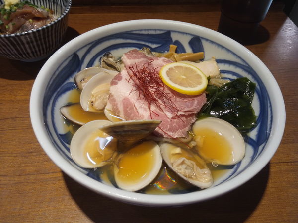 「貝の冷やしそば」@寿製麺よしかわ 川越店の写真