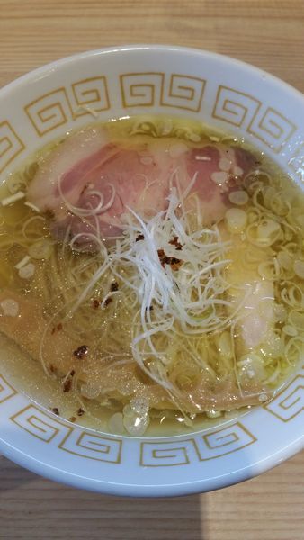 「塩らぁ麺」@中村麺三郎商店の写真