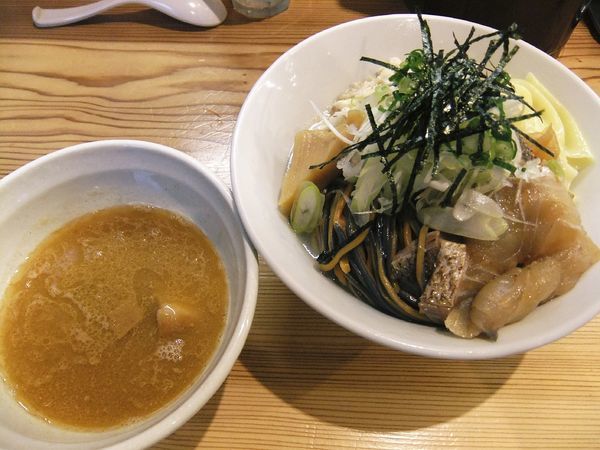 「【限定】つけ麺　鯛だらけ（990円）」@らーめん いつ樹 本店の写真