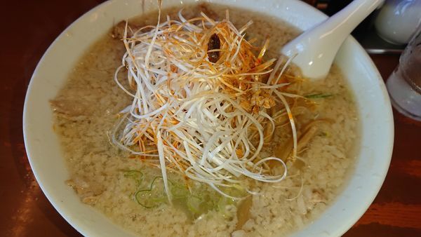 「北方肉そば(900円)+ネギ(100円)」@北方らーめんの写真