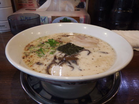 「豚骨塩ラーメン」@七代目 哲麺 大和店の写真