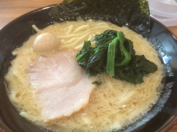 「醤油ラーメン」@横浜家系ラーメン 壱角家 清瀬店の写真