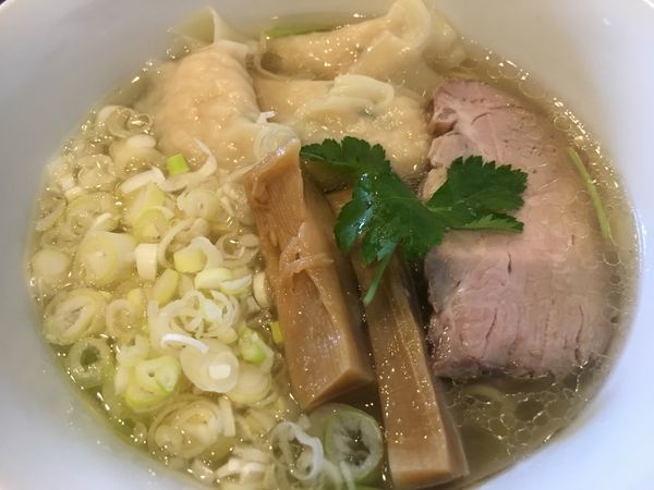 「鯛ワンタン」@活龍 期間限定麺処 みつきの写真