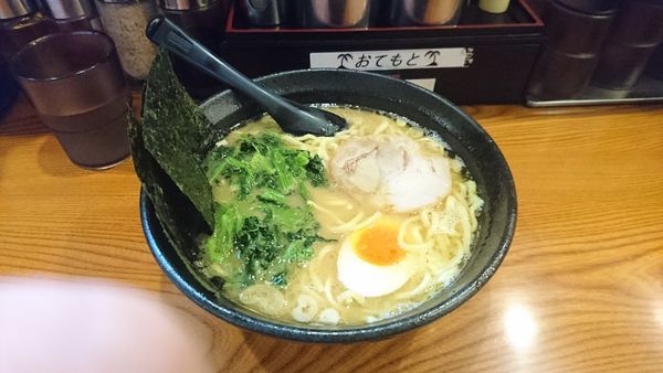 「ラーメン」@横浜らーめん 一本家の写真