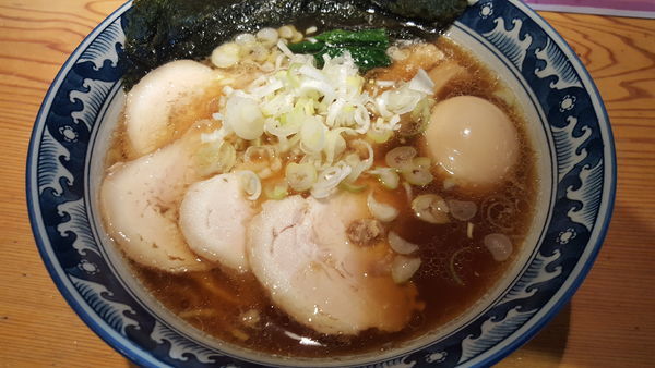 「特製龍神醤油らーめん」@龍神麺の写真