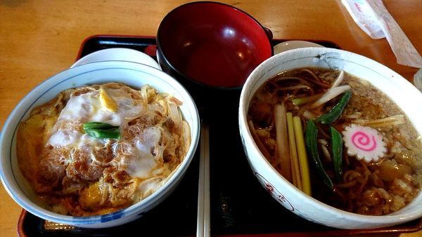 「たぬきそば+ミニかつ丼セット　990円」@吾妻庵 花室店の写真