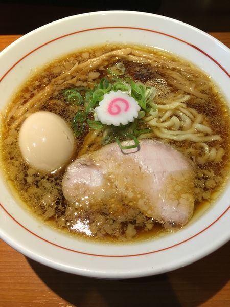 「中華そば」@横浜中華そば 維新商店の写真