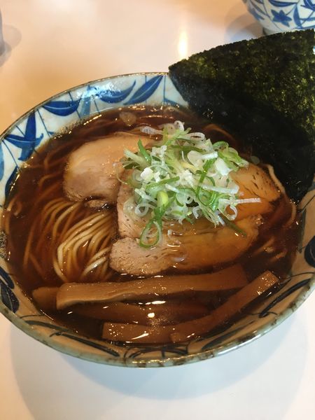 「焦がし煮干し醤油」@燵家製麺の写真